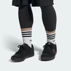 Five Ten - MTB-Schuh Freerider Core Black / Red 7 Five Ten - MTB-Schuh Freerider Core Black / Red -Fahrradladen Freerider Black Red1 1280x1280