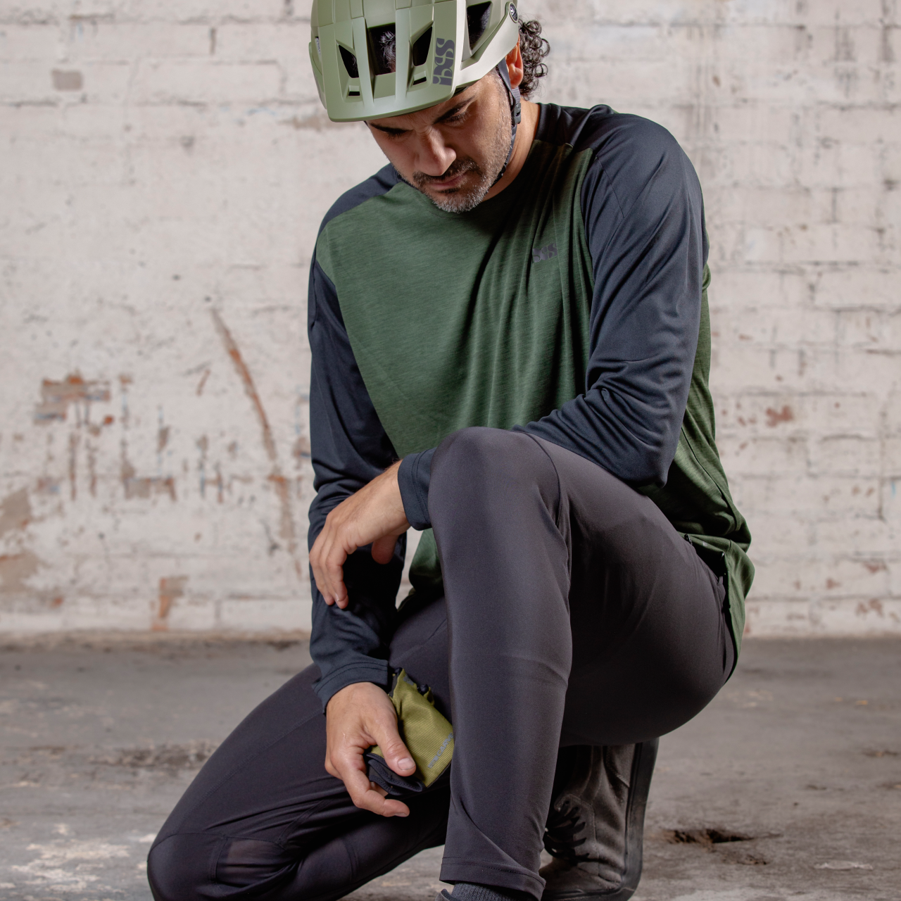 IXS - Hose Flow XTG Tapered Men Black 2 IXS - Hose Flow XTG Tapered Men Black – Bild 2